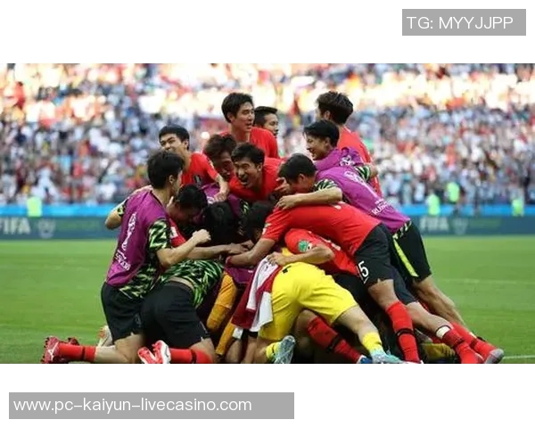 探索足球最强阵型的秘密与战术解析助你赢得比赛胜利 探索足球最强阵型的秘密与战术解析助你赢得比赛胜利